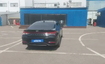 Hyundai Elantra 2022 года за 7 700 000 тг. в Алматы фото 3
