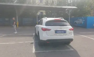 Infiniti QX70 2014 года за 8 000 000 тг. в Алматы фото 4