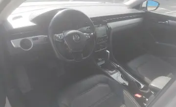 Volkswagen Passat 2020 года за 8 800 000 тг. в Алматы фото 5