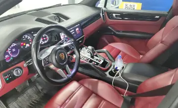 Porsche Cayenne 2020 года за 42 000 000 тг. в Астана фото 5