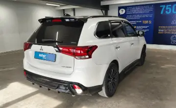 Mitsubishi Outlander 2022 года за 12 000 000 тг. в Астана фото 3