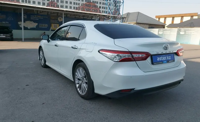Toyota Camry 2020 года за 14 000 000 тг. в Шымкент фото 4