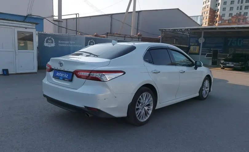 Toyota Camry 2020 года за 14 000 000 тг. в Шымкент фото 3