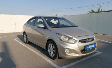 Hyundai Solaris 2013 года за 4 000 000 тг. в Шымкент фото 2