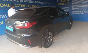 Lexus RX 2018 года за 21 000 000 тг. в Алматы