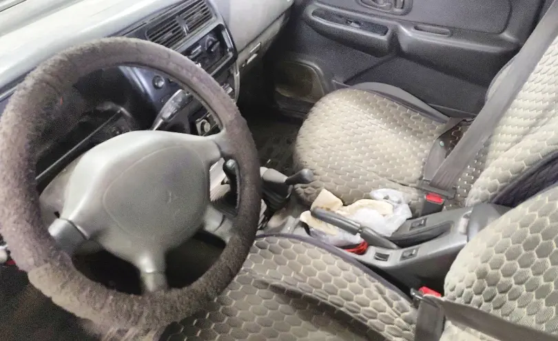 Mitsubishi L200 2006 года за 3 000 000 тг. в Астана фото 5