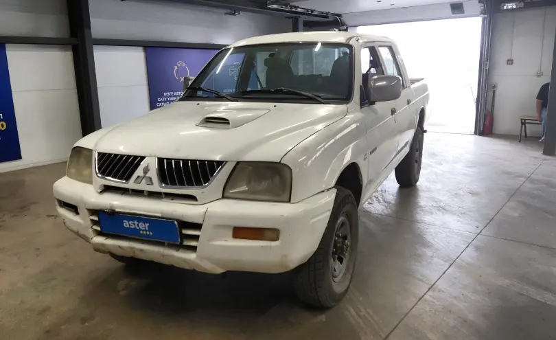 Mitsubishi L200 2006 года за 3 000 000 тг. в Астана