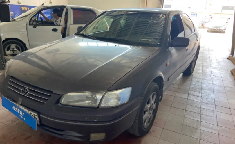 Toyota Camry 1998 года за 2 000 000 тг. в Астана
