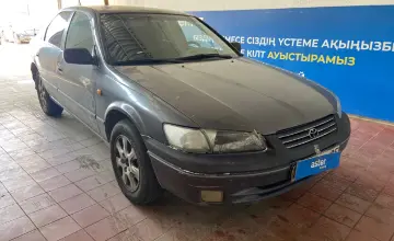 Toyota Camry 1998 года за 2 000 000 тг. в Астана фото 3