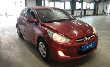 Hyundai Solaris 2012 года за 3 200 000 тг. в Астана фото 2
