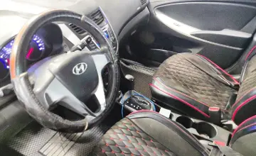 Hyundai Solaris 2012 года за 3 200 000 тг. в Астана фото 5