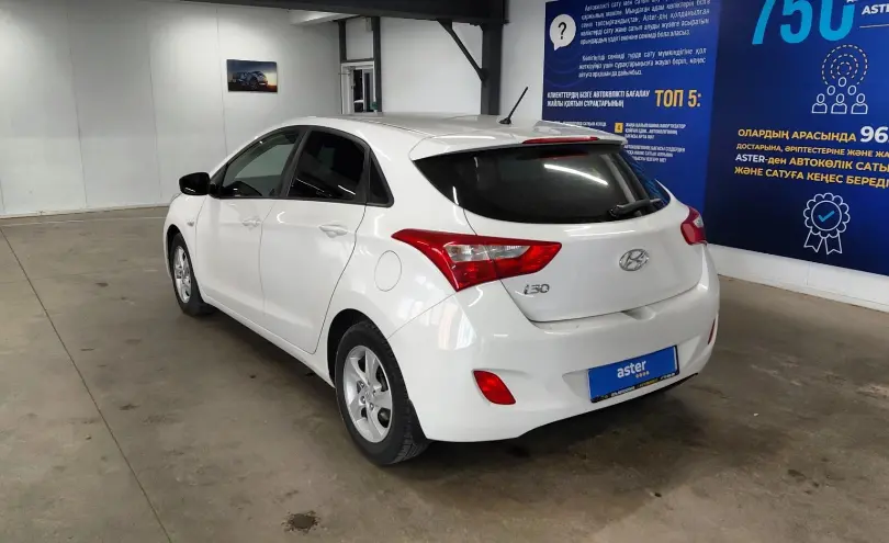 Hyundai i30 2014 года за 5 200 000 тг. в Астана фото 4