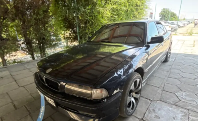 BMW 7 серии 1996 года за 2 200 000 тг. в Талдыкорган