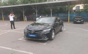 Toyota Camry 2020 года за 11 000 000 тг. в Алматы фото 1