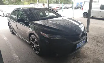 Toyota Camry 2019 года за 8 200 000 тг. в Алматы фото 3