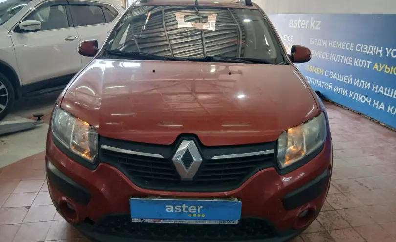Renault Sandero 2015 года за 3 000 000 тг. в Астана фото 2