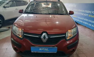 Renault Sandero 2015 года за 3 000 000 тг. в Астана фото 2