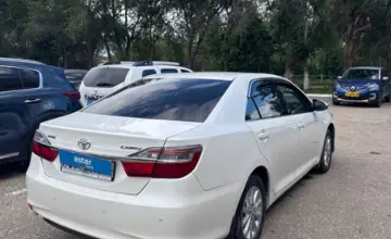 Toyota Camry 2015 года за 10 500 000 тг. в Актобе