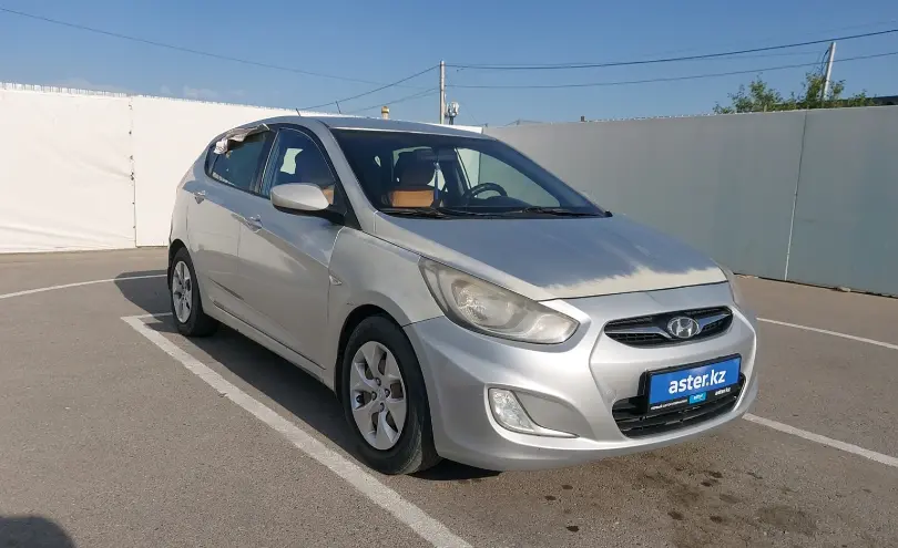 Hyundai Solaris 2011 года за 3 800 000 тг. в Шымкент фото 2