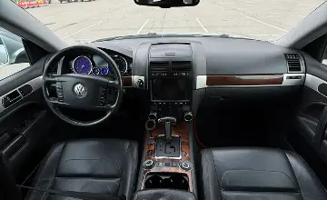 Volkswagen Touareg 2008 года за 6 800 000 тг. в Алматы фото 5