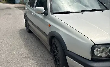 Volkswagen Golf 1993 года за 1 850 000 тг. в Алматы фото 2
