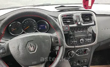 Renault Sandero 2015 года за 4 100 000 тг. в Актобе фото 5