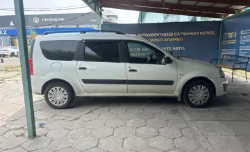 LADA (ВАЗ) Largus 2017 года за 4 200 000 тг. в Талдыкорган фото 4