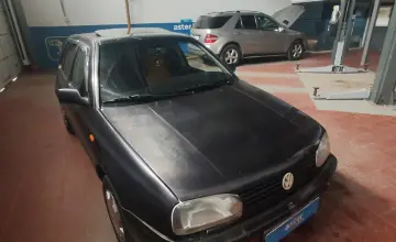 Volkswagen Golf 1995 года за 1 100 000 тг. в Астана фото 3