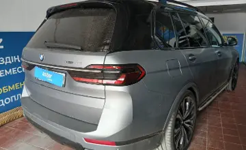 BMW X7 2023 года за 55 000 000 тг. в Астана