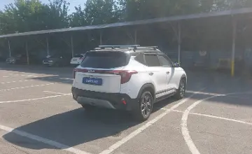 Kia Seltos 2023 года за 9 000 000 тг. в Алматы фото 3