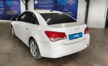 Chevrolet Cruze 2012 года за 3 000 000 тг. в Астана фото 4