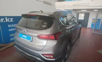 Hyundai Santa Fe 2019 года за 10 700 000 тг. в Астана