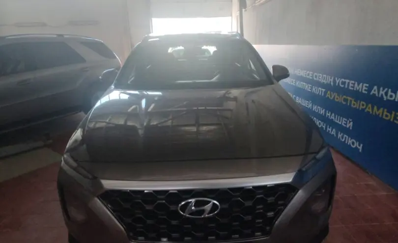 Hyundai Santa Fe 2019 года за 10 700 000 тг. в Астана фото 2
