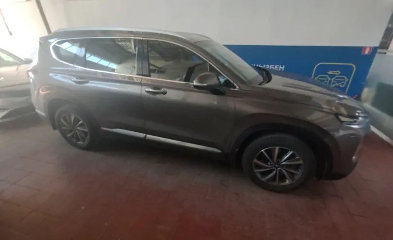 Hyundai Santa Fe 2019 года за 10 700 000 тг. в Астана фото 4