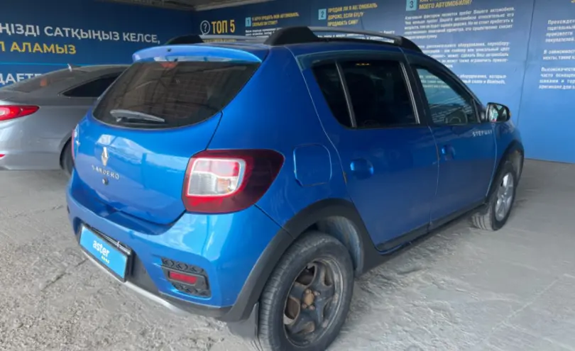 Renault Sandero 2015 года за 4 000 000 тг. в Алматы фото 5