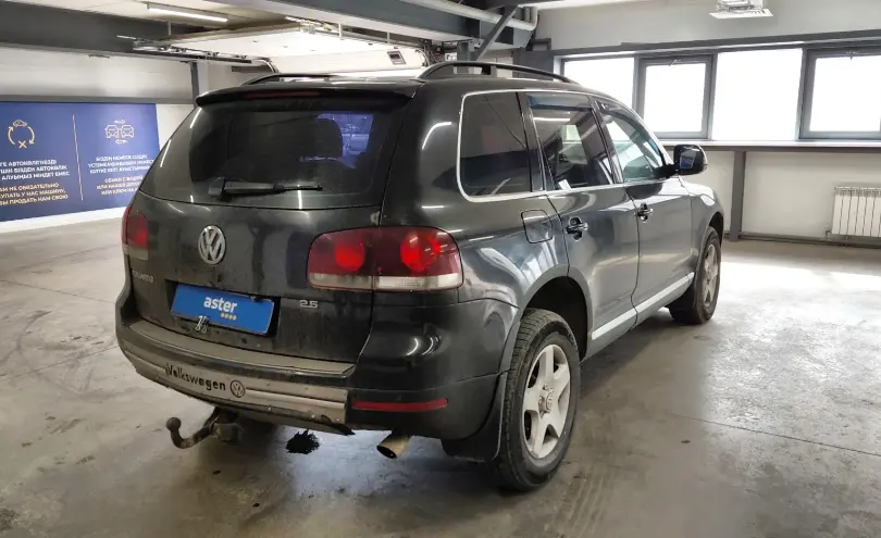 Volkswagen Touareg 2007 года за 6 000 000 тг. в Астана фото 3