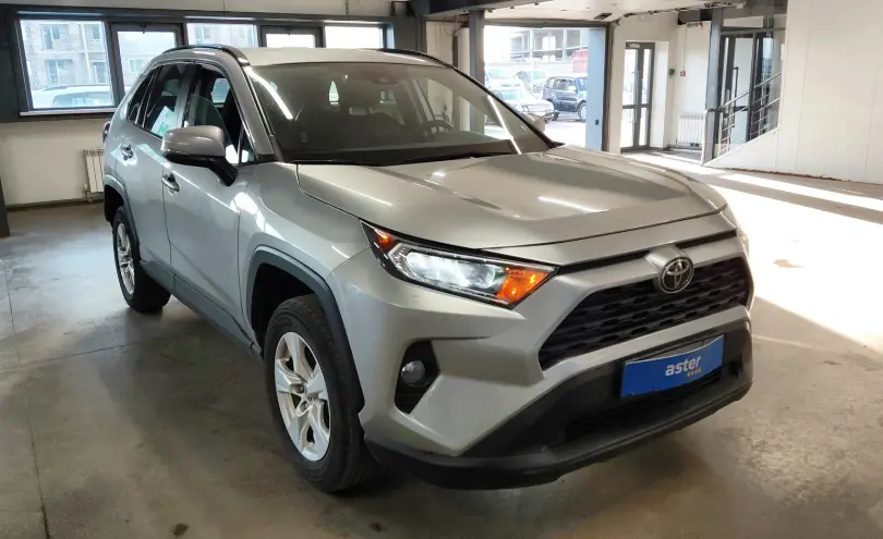 Toyota RAV4 2021 года за 15 000 000 тг. в Астана фото 2