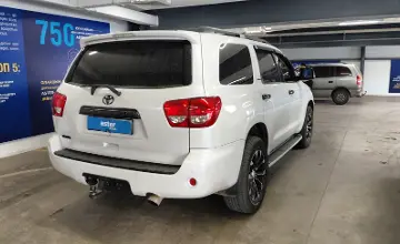 Toyota Sequoia 2008 года за 16 200 000 тг. в Астана фото 3
