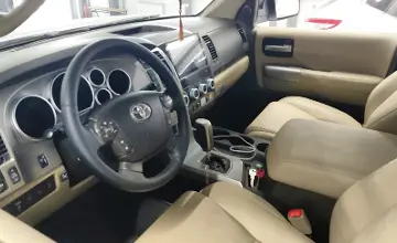 Toyota Sequoia 2008 года за 16 200 000 тг. в Астана фото 5