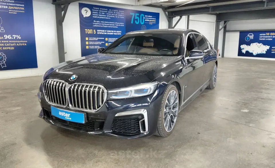 BMW 7 серии 2019 года за 27 000 000 тг. в Астана