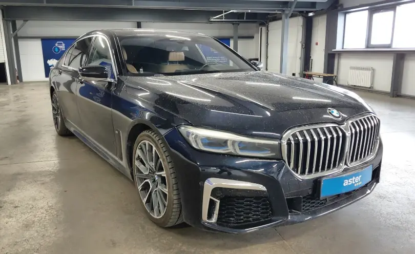 BMW 7 серии 2019 года за 27 000 000 тг. в Астана фото 2