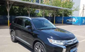 Mitsubishi Outlander 2017 года за 10 600 000 тг. в Алматы фото 2