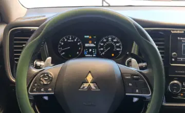 Mitsubishi Outlander 2017 года за 10 600 000 тг. в Алматы фото 5