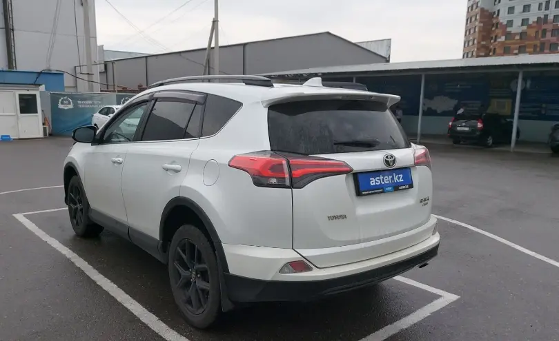 Toyota RAV4 2019 года за 13 500 000 тг. в Шымкент фото 4