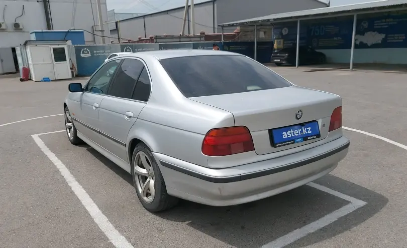 BMW 5 серии 1997 года за 2 000 000 тг. в Шымкент фото 4