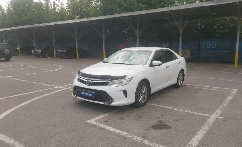Toyota Camry 2015 года за 10 000 000 тг. в Алматы