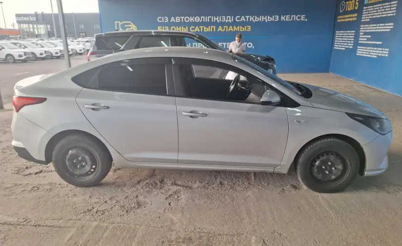 Hyundai Accent 2020 года за 5 300 000 тг. в Алматы фото 4