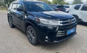 Toyota Highlander 2019 года за 15 500 000 тг. в Актобе фото 3