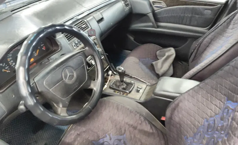 Mercedes-Benz E-Класс 1996 года за 1 800 000 тг. в Астана фото 5