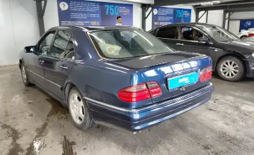 Mercedes-Benz E-Класс 1996 года за 1 800 000 тг. в Астана фото 4